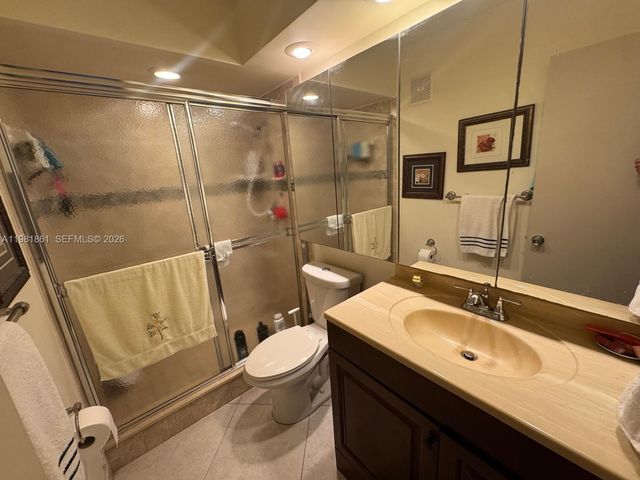 450 Paradise Isle Blvd 209, Hallandale Beach, FL 33009