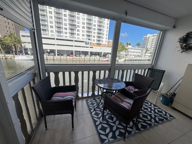 450 Paradise Isle Blvd 209, Hallandale Beach, FL 33009