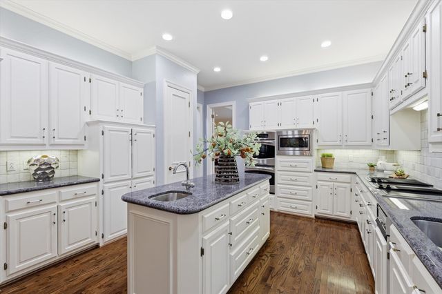 5020 Briar Tree Drive, Dallas, TX 75248