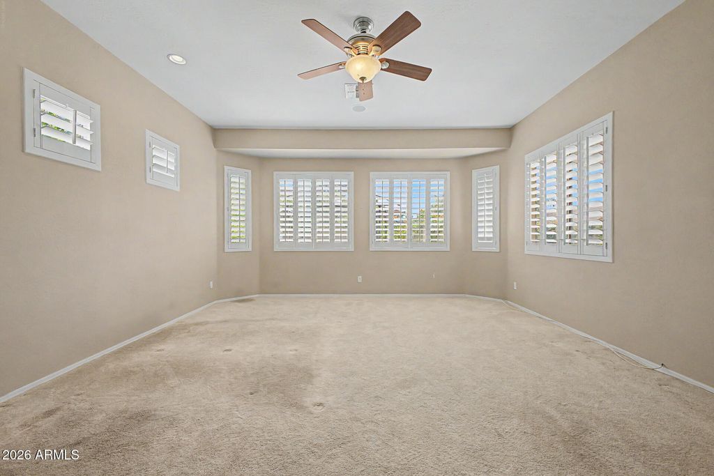 Image 14 of property listing at 9749 W BENT TREE Drive, Peoria, AZ 85383