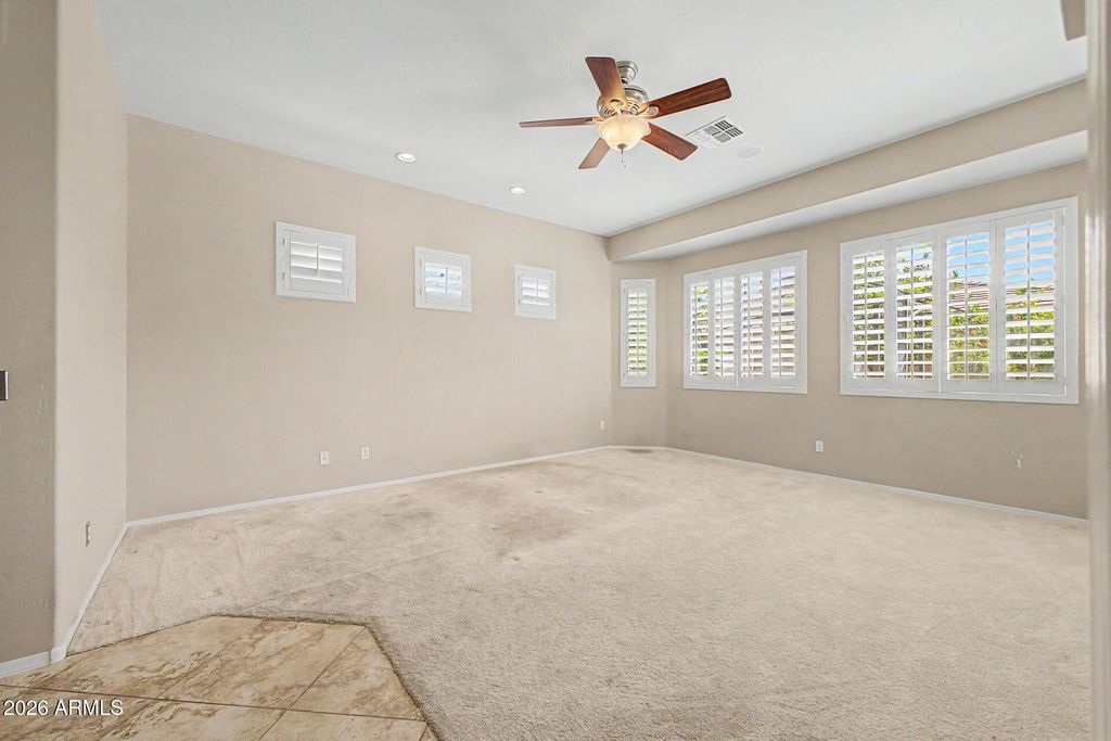 Image 16 of property listing at 9749 W BENT TREE Drive, Peoria, AZ 85383