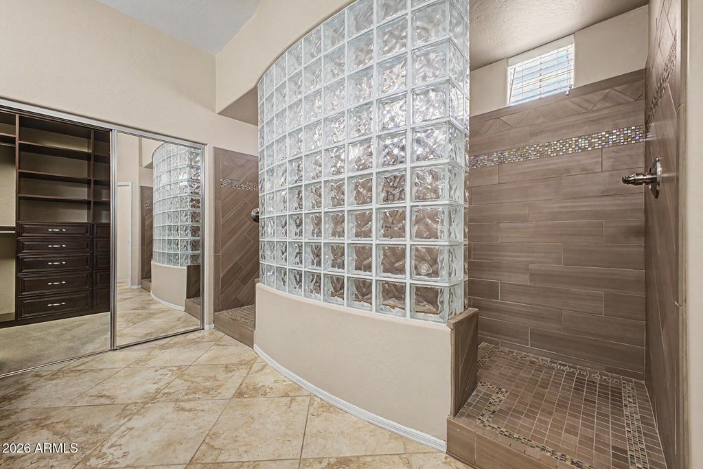 Image 18 of property listing at 9749 W BENT TREE Drive, Peoria, AZ 85383
