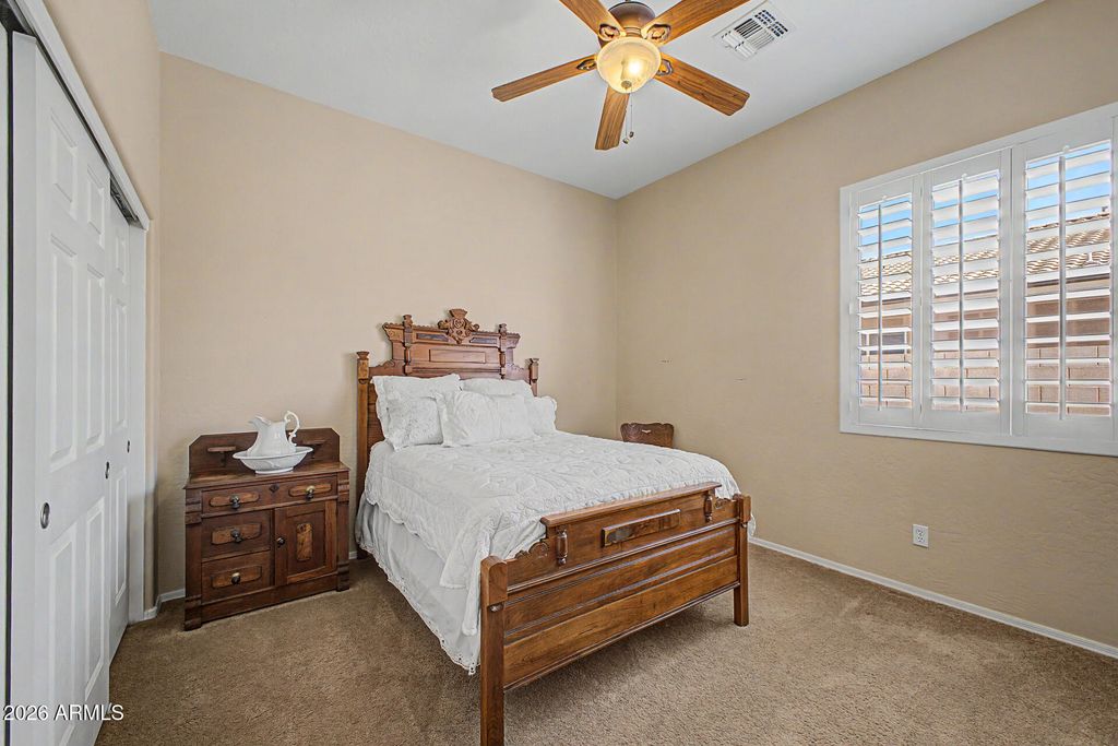 Image 25 of property listing at 9749 W BENT TREE Drive, Peoria, AZ 85383