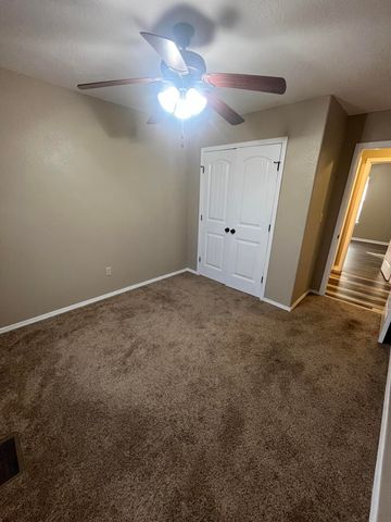 1463 S Tomahawk Avenue, Republic, MO 65738