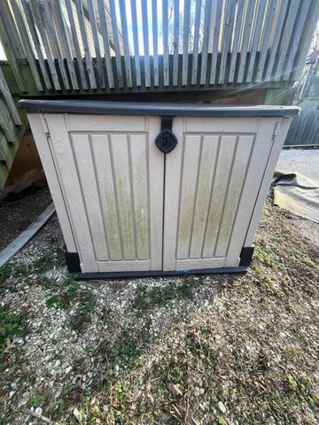 1463 S Tomahawk Avenue, Republic, MO 65738