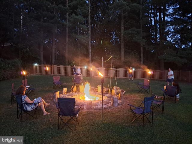 10929 HOWLAND DR, Reston, VA 20191