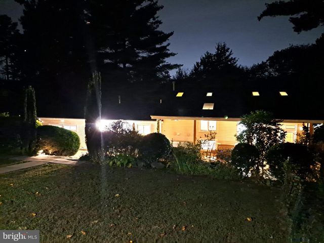 10929 HOWLAND DR, Reston, VA 20191