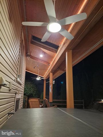 10929 HOWLAND DR, Reston, VA 20191