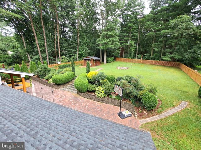 10929 HOWLAND DR, Reston, VA 20191