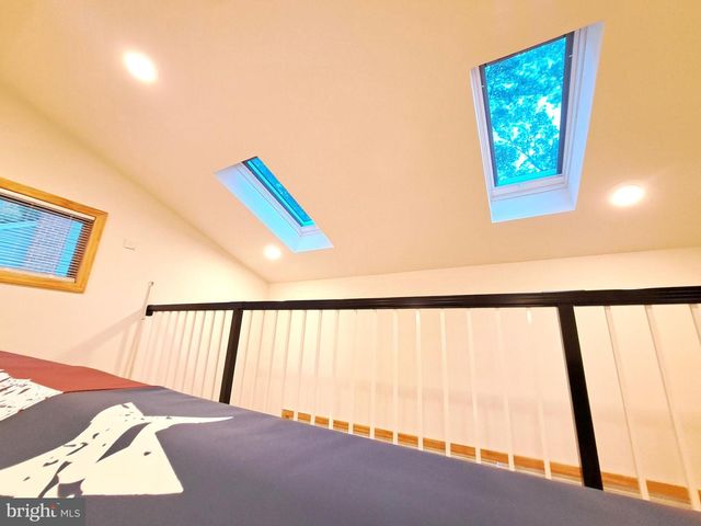 10929 HOWLAND DR, Reston, VA 20191