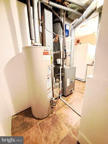 10929 HOWLAND DR, Reston, VA 20191