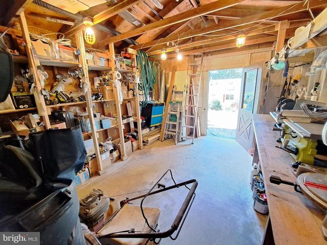 10929 HOWLAND DR, Reston, VA 20191