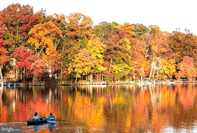 10929 HOWLAND DR, Reston, VA 20191