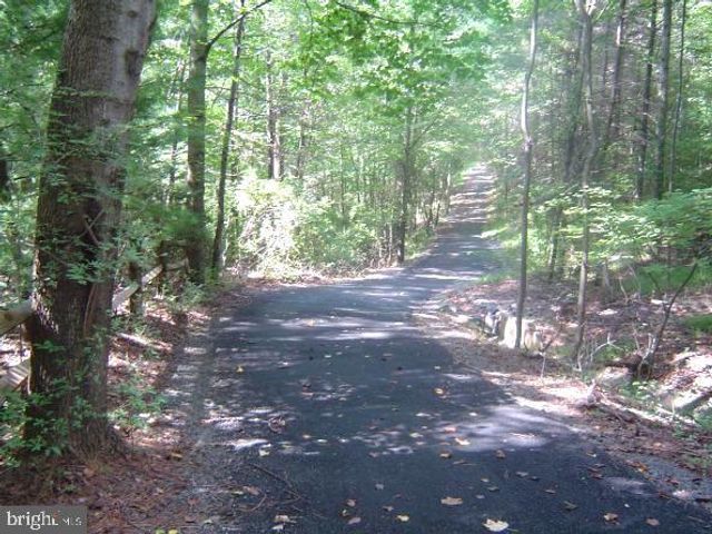 10929 HOWLAND DR, Reston, VA 20191