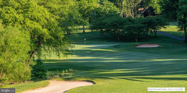 10929 HOWLAND DR, Reston, VA 20191