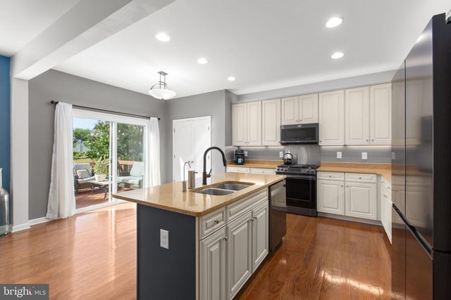 5 PLOWSHARE CT, Stafford, VA 22554