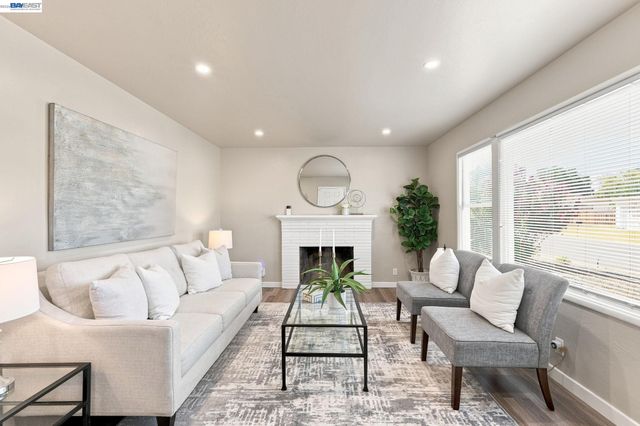 1834 Venice Dr, Concord, CA 94519