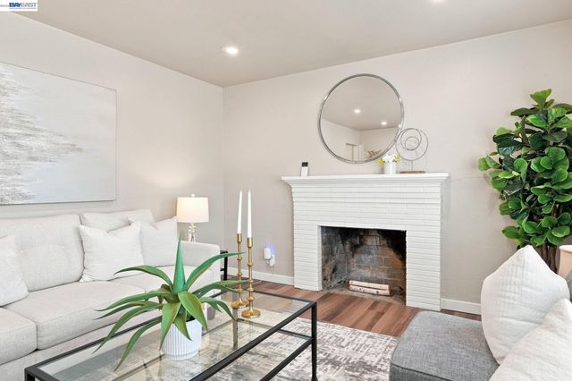 1834 Venice Dr, Concord, CA 94519