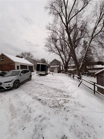 314 S 5th St, Apollo Boro, PA 15613