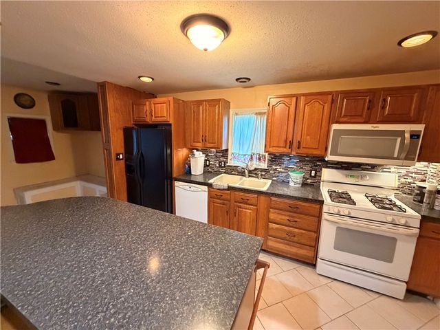 314 S 5th St, Apollo Boro, PA 15613