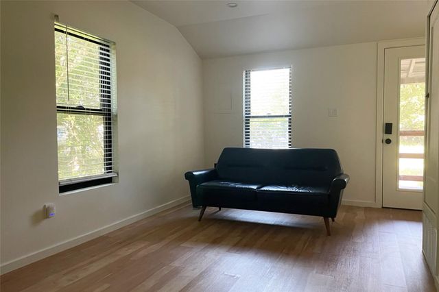 5921 Ponca ST, Austin, TX 78741