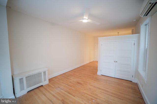 2408 SPRUCE ST, Philadelphia, PA 19103