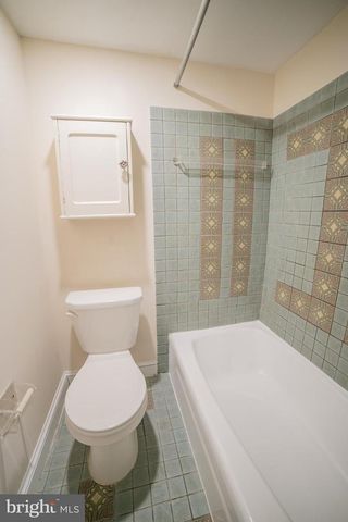 2408 SPRUCE ST, Philadelphia, PA 19103