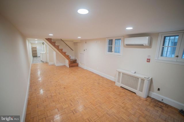 2408 SPRUCE ST, Philadelphia, PA 19103