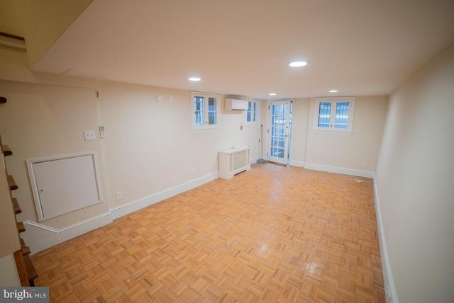 2408 SPRUCE ST, Philadelphia, PA 19103