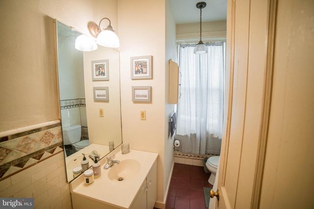 2408 SPRUCE ST, Philadelphia, PA 19103