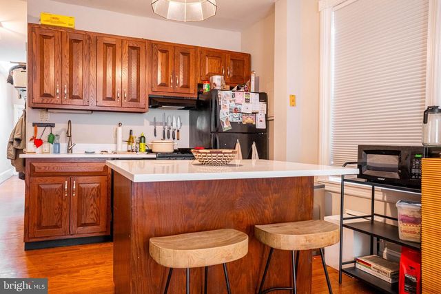 2408 SPRUCE ST, Philadelphia, PA 19103