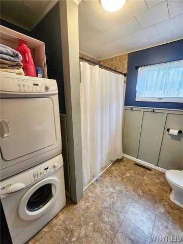 68 Linlyco Lake Road, New Albion, NY 14719