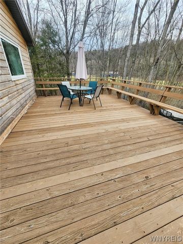 68 Linlyco Lake Road, New Albion, NY 14719