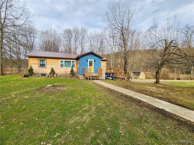 68 Linlyco Lake Road, New Albion, NY 14719