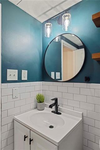 300 W Peachtree Street NE 3M, Atlanta, GA 30308