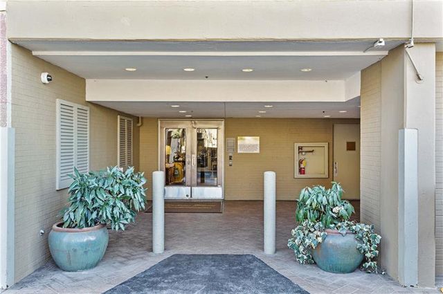 300 W Peachtree Street NE 3M, Atlanta, GA 30308
