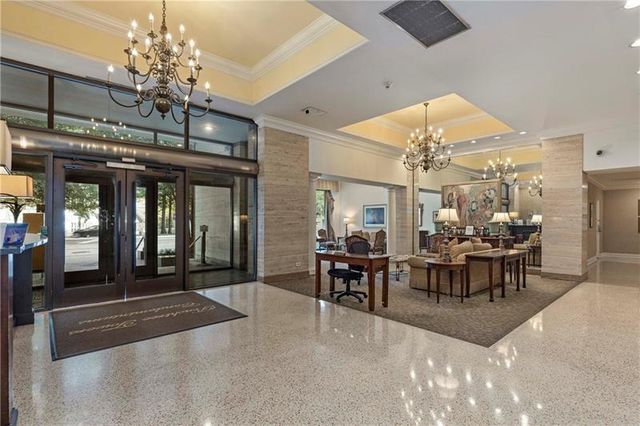 300 W Peachtree Street NE 3M, Atlanta, GA 30308