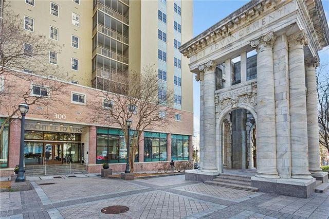 300 W Peachtree Street NE 3M, Atlanta, GA 30308