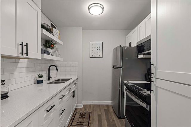 300 W Peachtree Street NE 3M, Atlanta, GA 30308