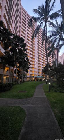 3075 Ala Poha Place 903, Honolulu, HI 96818