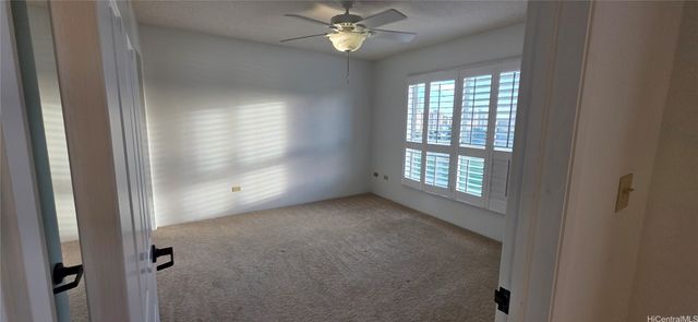 3075 Ala Poha Place 903, Honolulu, HI 96818