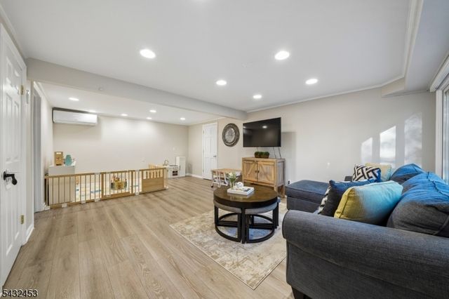 18 Sunnybrook Rd, Bernardsville Boro, NJ 07924