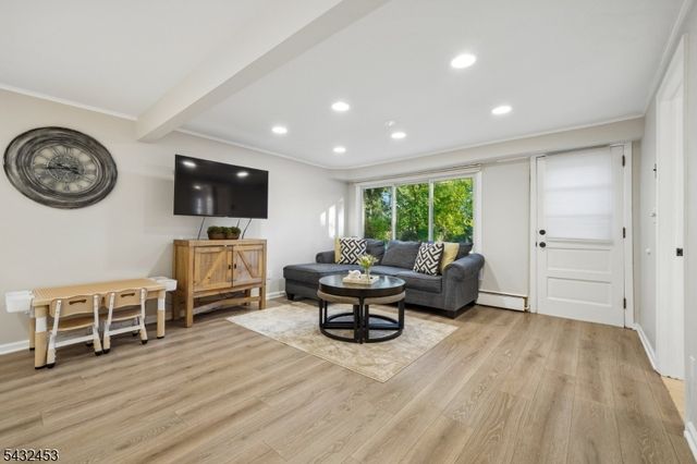 18 Sunnybrook Rd, Bernardsville Boro, NJ 07924