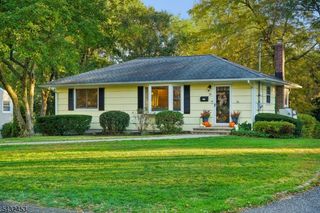 18 Sunnybrook Rd, Bernardsville Boro, NJ 07924