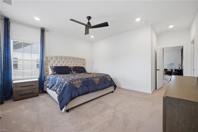 1910 Briton LN, Chesapeake, VA 23322