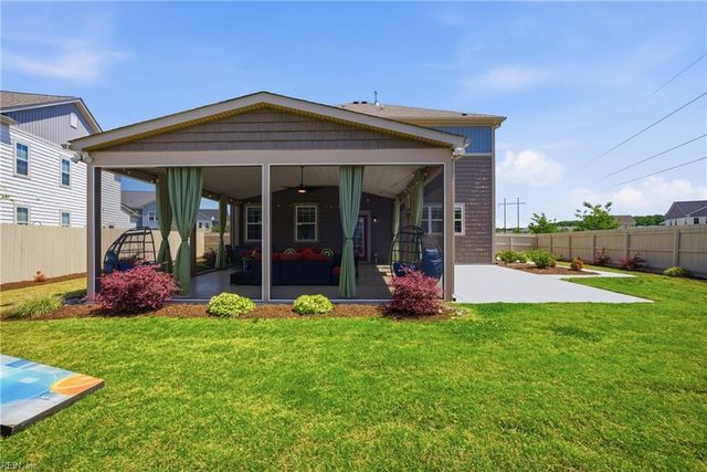 1910 Briton LN, Chesapeake, VA 23322