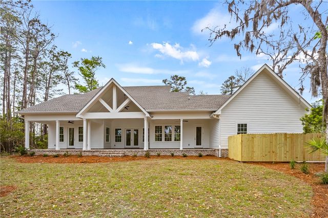 108 Harbor Pointe Drive, Brunswick, GA 31523