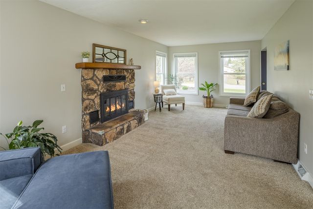 3558 Mistywood Street, Caledonia, MI 49316