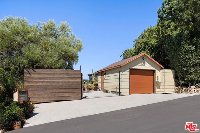 2021 Park Drive, Los Angeles, CA 90026