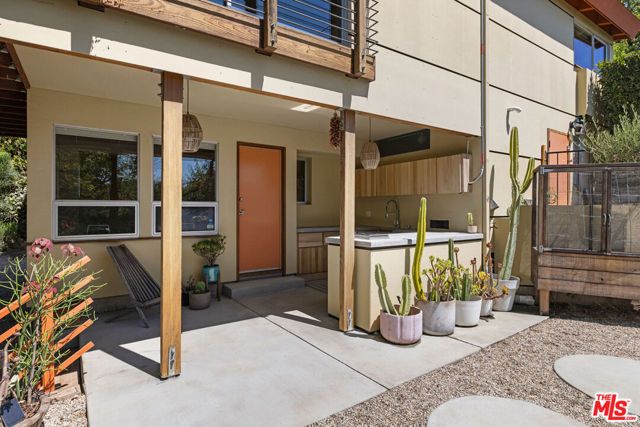 2021 Park Drive, Los Angeles, CA 90026